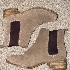Brown Suede Chelsea Boots - Gap - Size 8